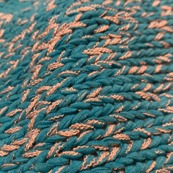 Jones New York size XL woman's sleeveless top. Turquoise and cream knit. - Picture 6 of 11